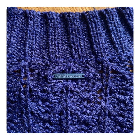 β
NWT Calvin Klein Jeans Women's Core Texture Mixed Crew Sweater - Navy Blue β
- Picture 14 of 17